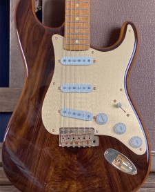 Fender Custom Shop Artisan Figured Rosewood Stratocaster